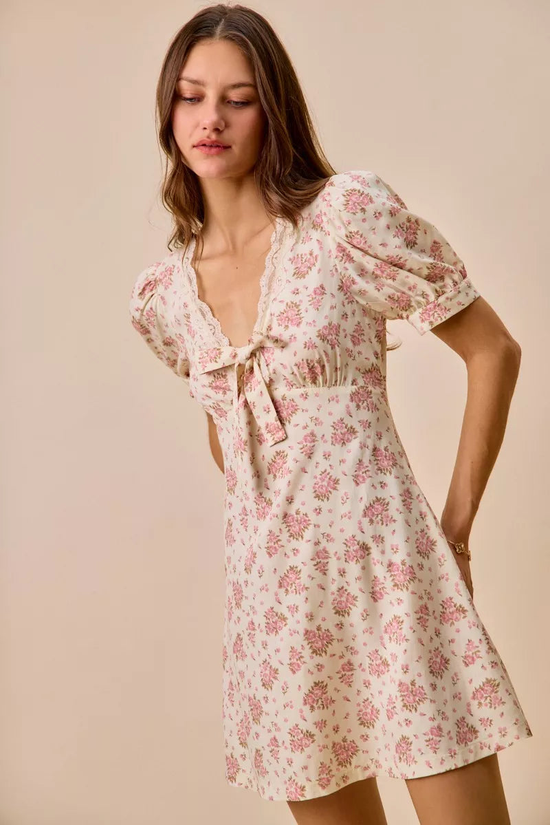 SO ME Floral Lace Trimed Short Sleeves Mini Dress in - photo