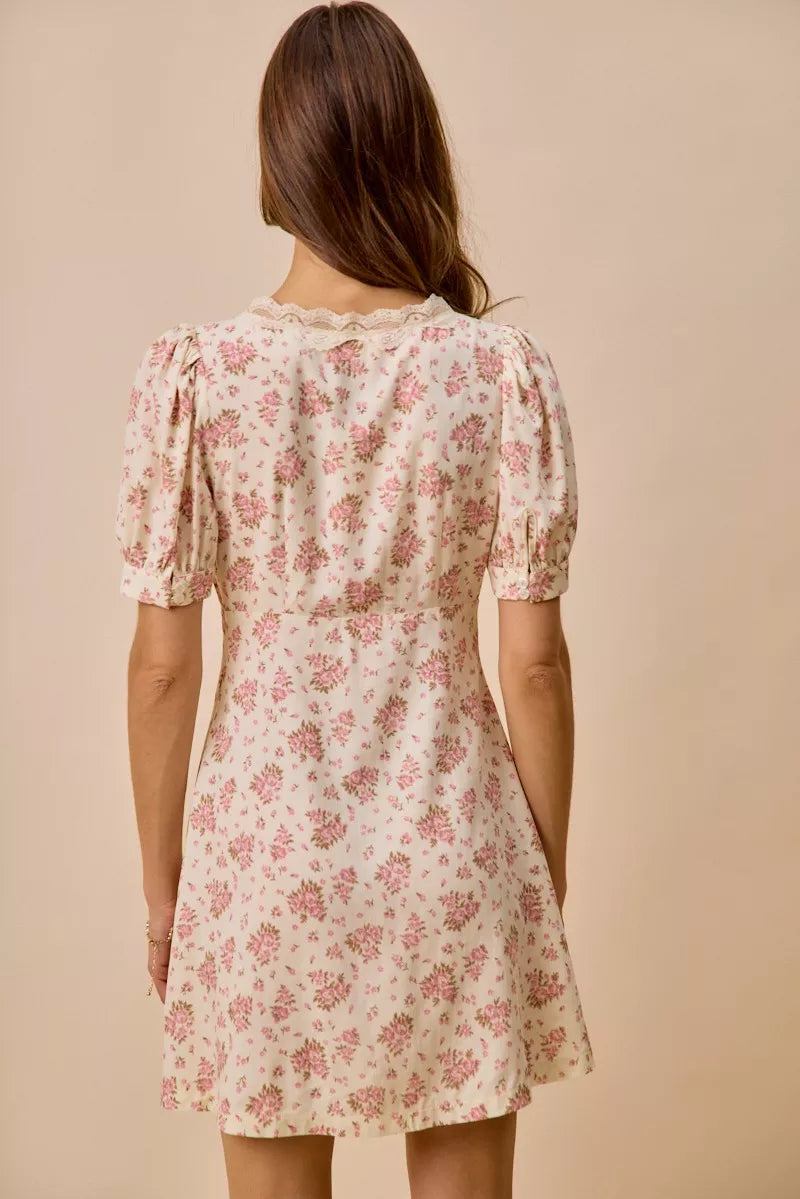 SO ME Floral Lace Trimed Short Sleeves Mini Dress in - photo