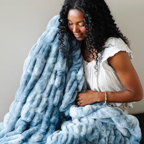 Saranoni Double Ruched XL Faux Fur XL Throw Blankets -