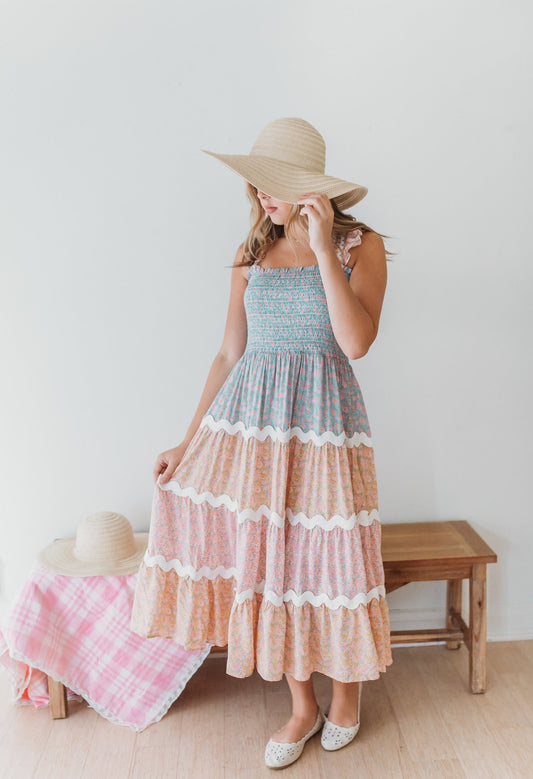 Women's Summer Floral Smocked Dress in - Dresses photo