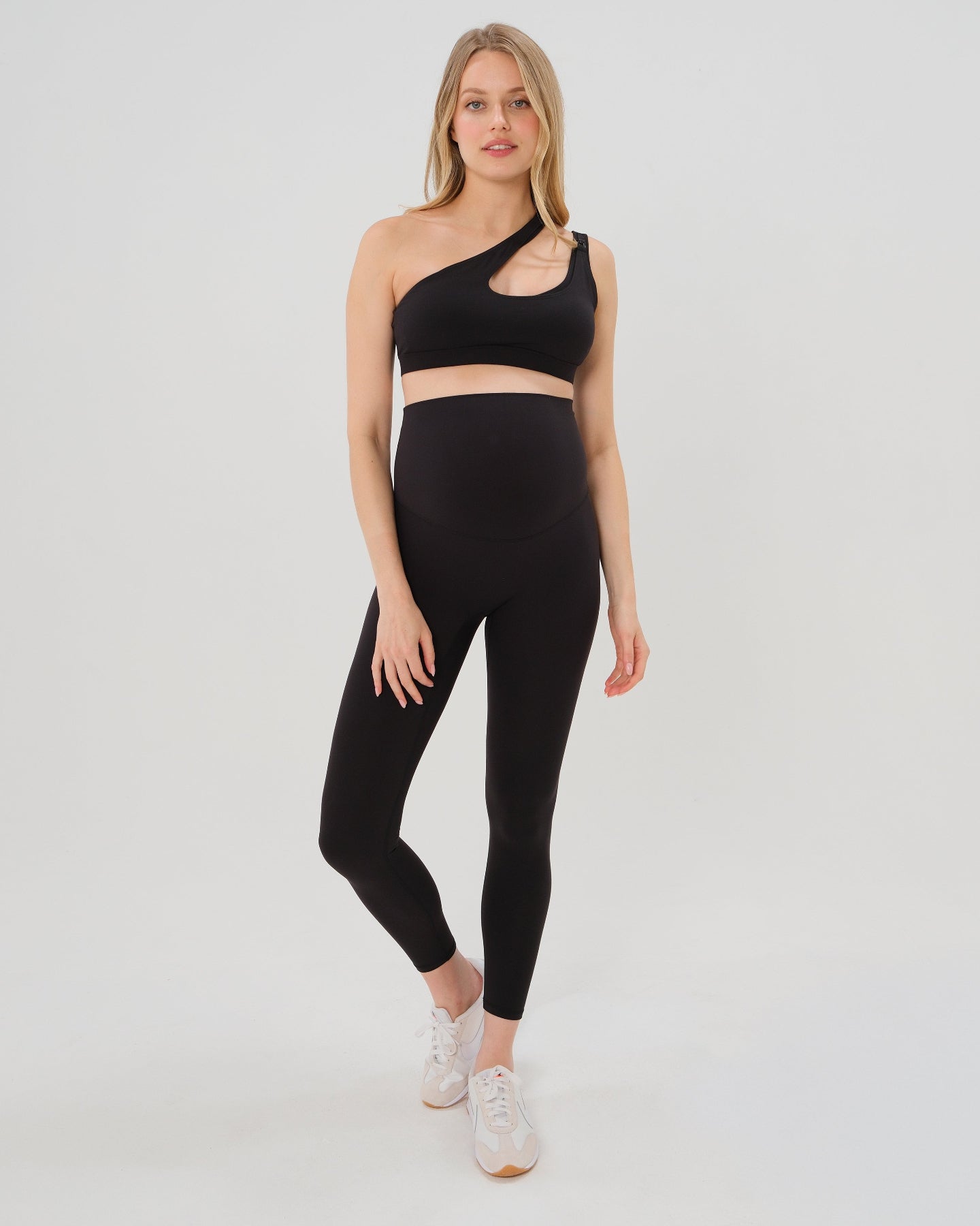 AXK CORE Curve Maternity Legging in Black - photo