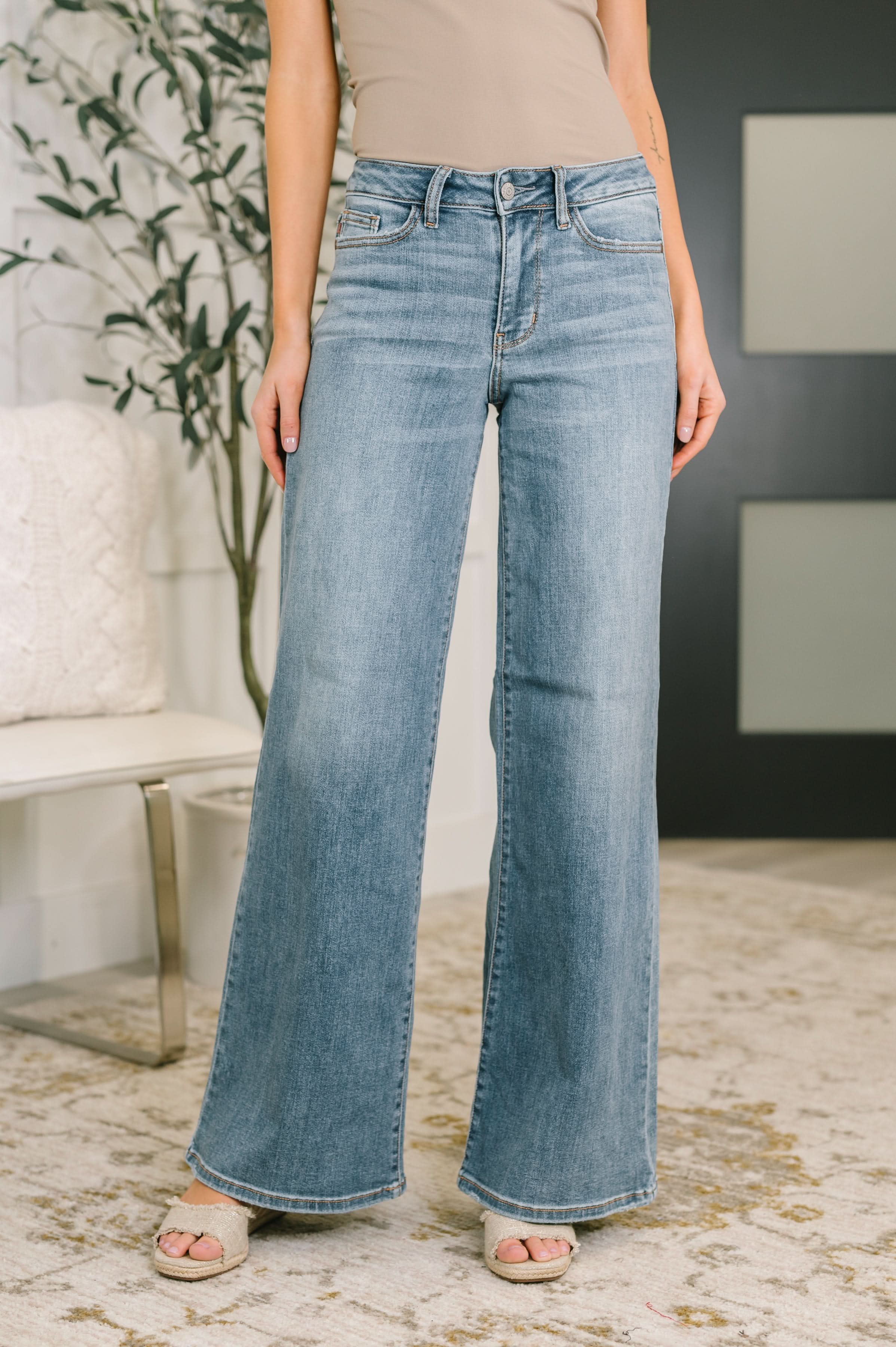 Adrian Mid Rise Retro Wide Leg in - Womens photo