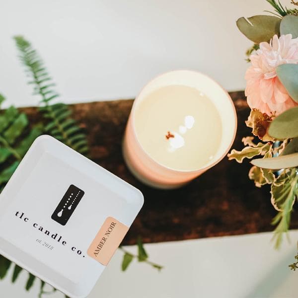 Amber Noir - Sandalwood Soy Candle in - Soy Candle photo