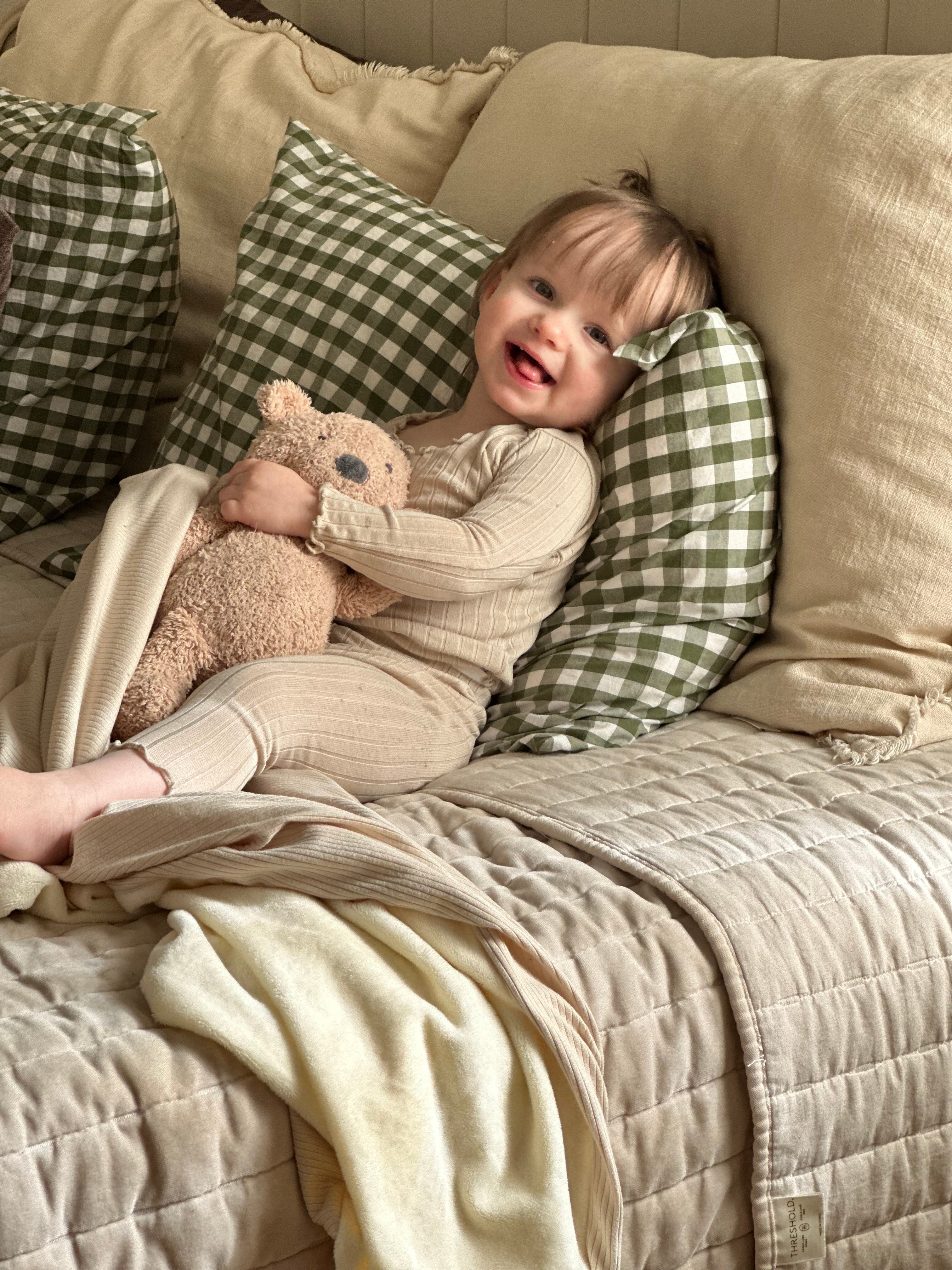 Little Mae & Co. Oat Ribbed Toddler Blanket in - photo
