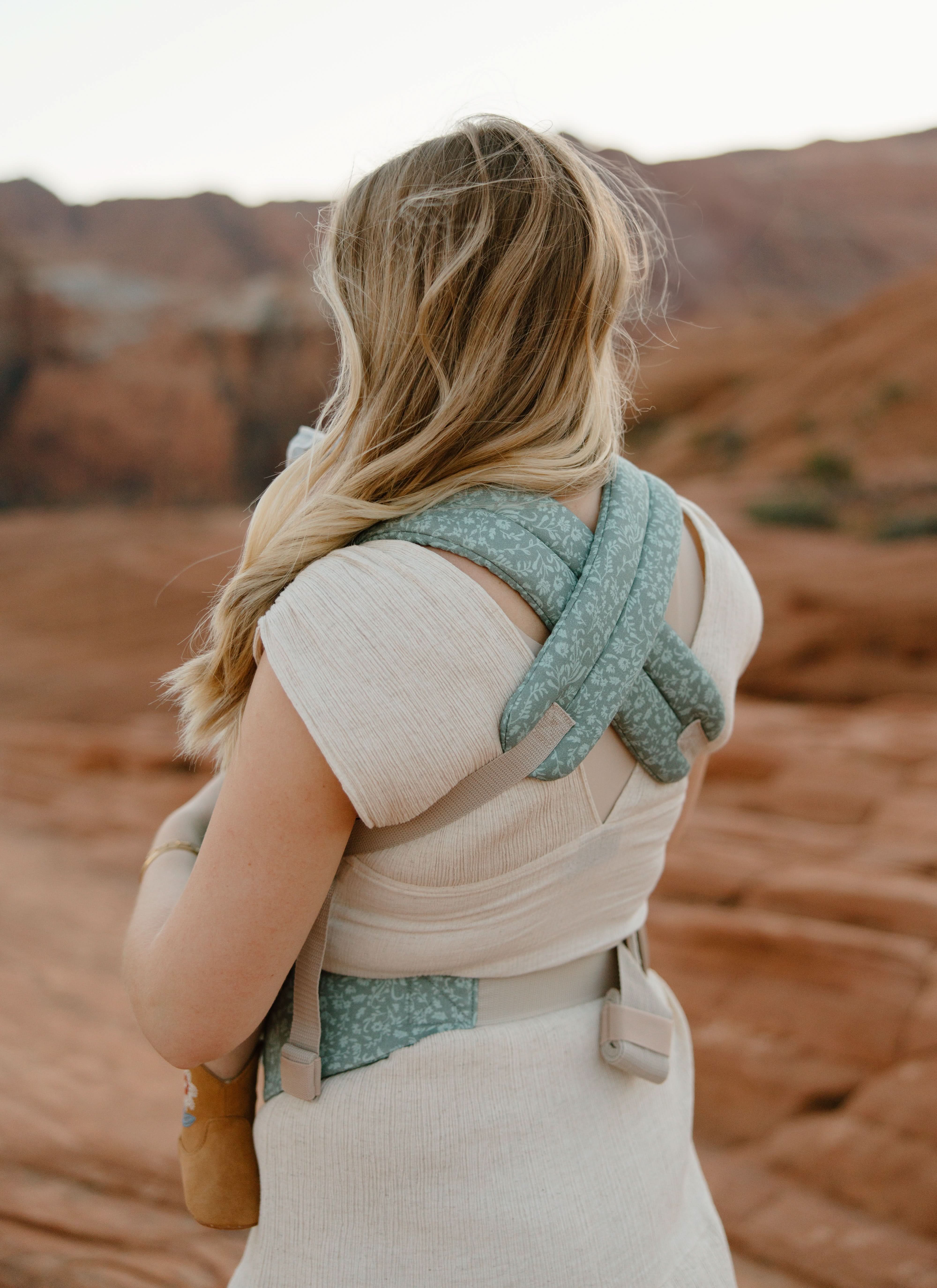 Monroe x Coco Bloom – Neutral Cotton Baby Carrier (7–35 lbs) in - Carrier photo