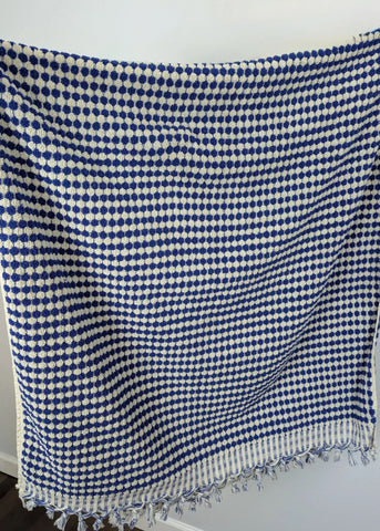 Bloom Collection – Oversized Turkish Cotton Bath Towel with Raised Texture and Hand-Tied Tassels - SwagglyLife Home & Fashion