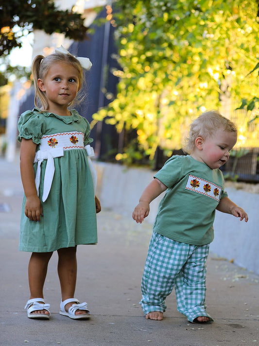 Fall Thanksgiving Chicken Smock Embroidered Green Plaid Boys 'Set -