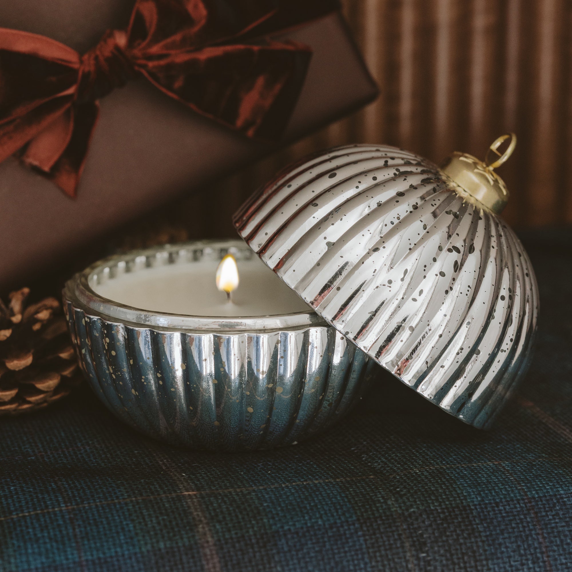 Merry and Bright Soy Candle - Ornament Jar - 5 oz