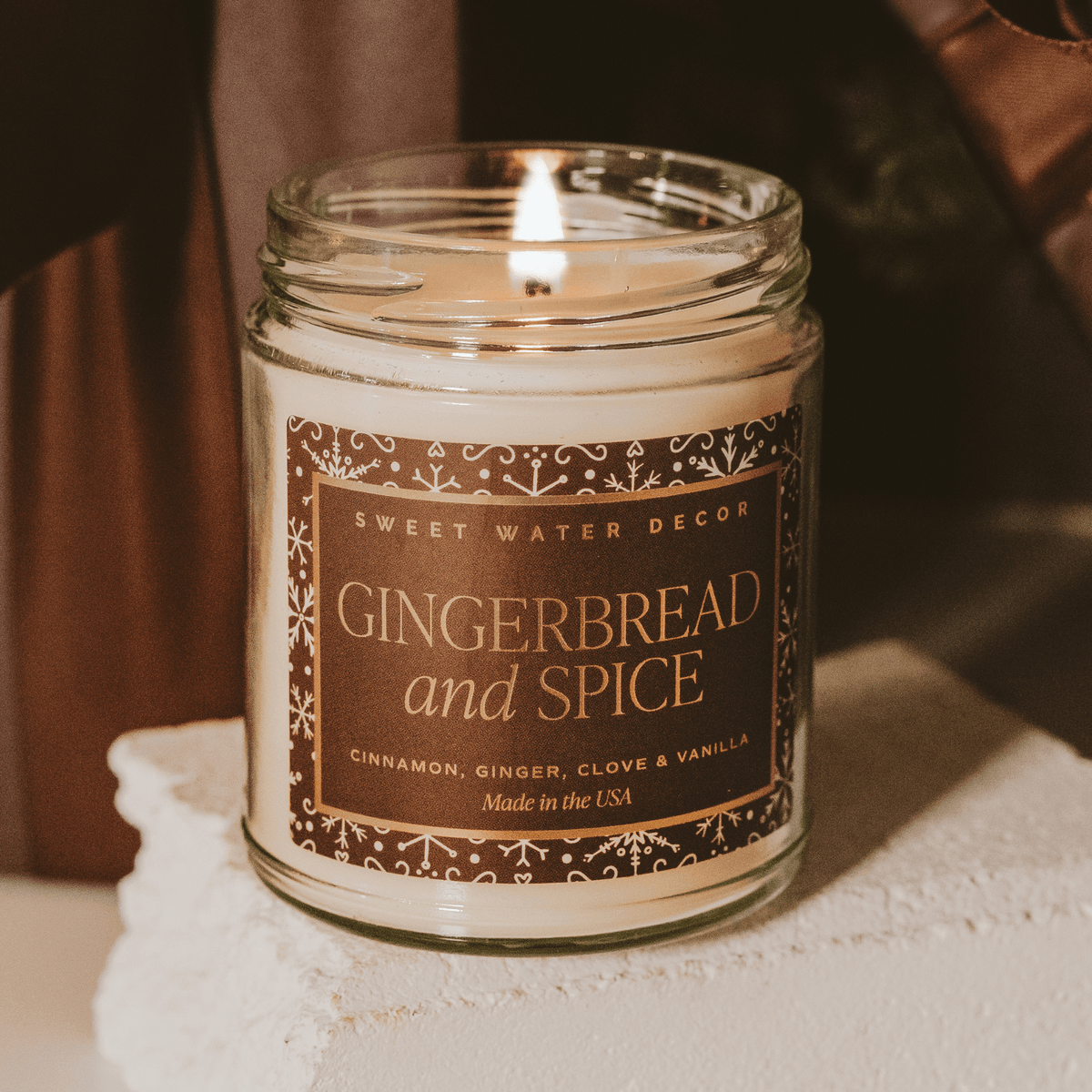 Gingerbread and Spice Soy Candle - Clear Jar - 9 oz Patterned in - Candles photo