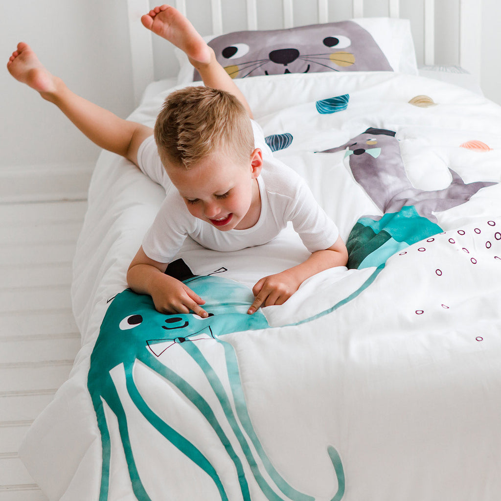 Jellyfish Toddler Comforter in - Toddler Comforter photo