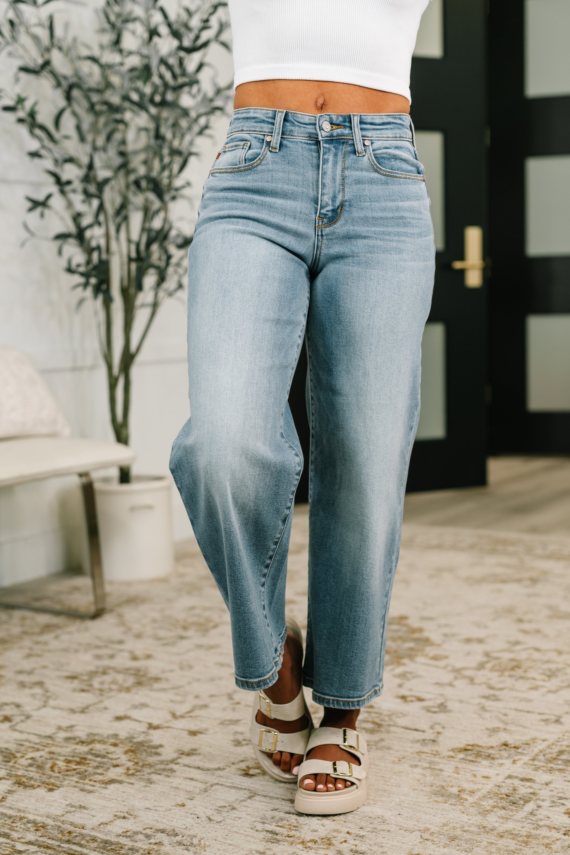 Claudia Mid Rise Wide Leg Ankle Jean in - Womens photo