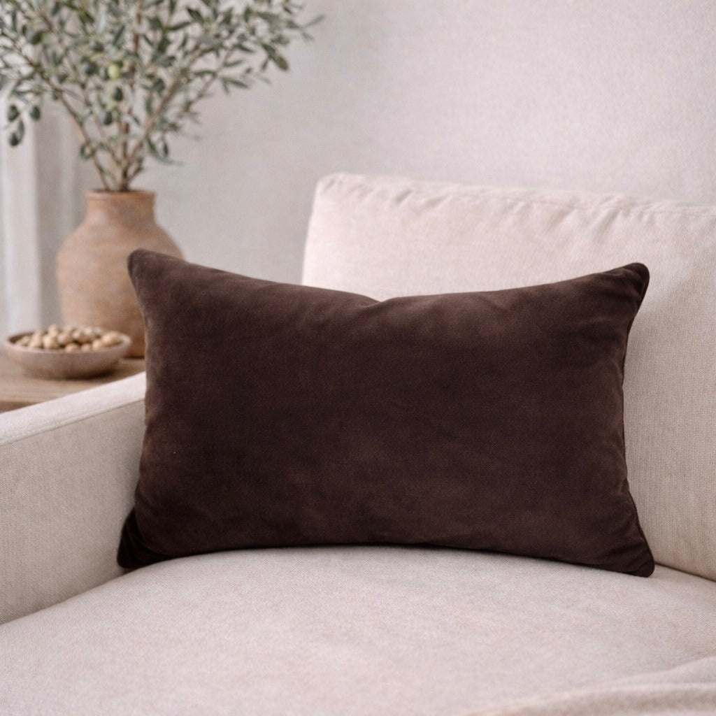 Hardin Velvet Lumbar Pillow Cover in - photo