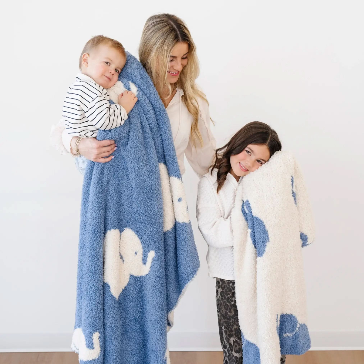 DOUBLE-LAYER BAMBONI® RECEIVING BLANKETS - Elephant Double Layer