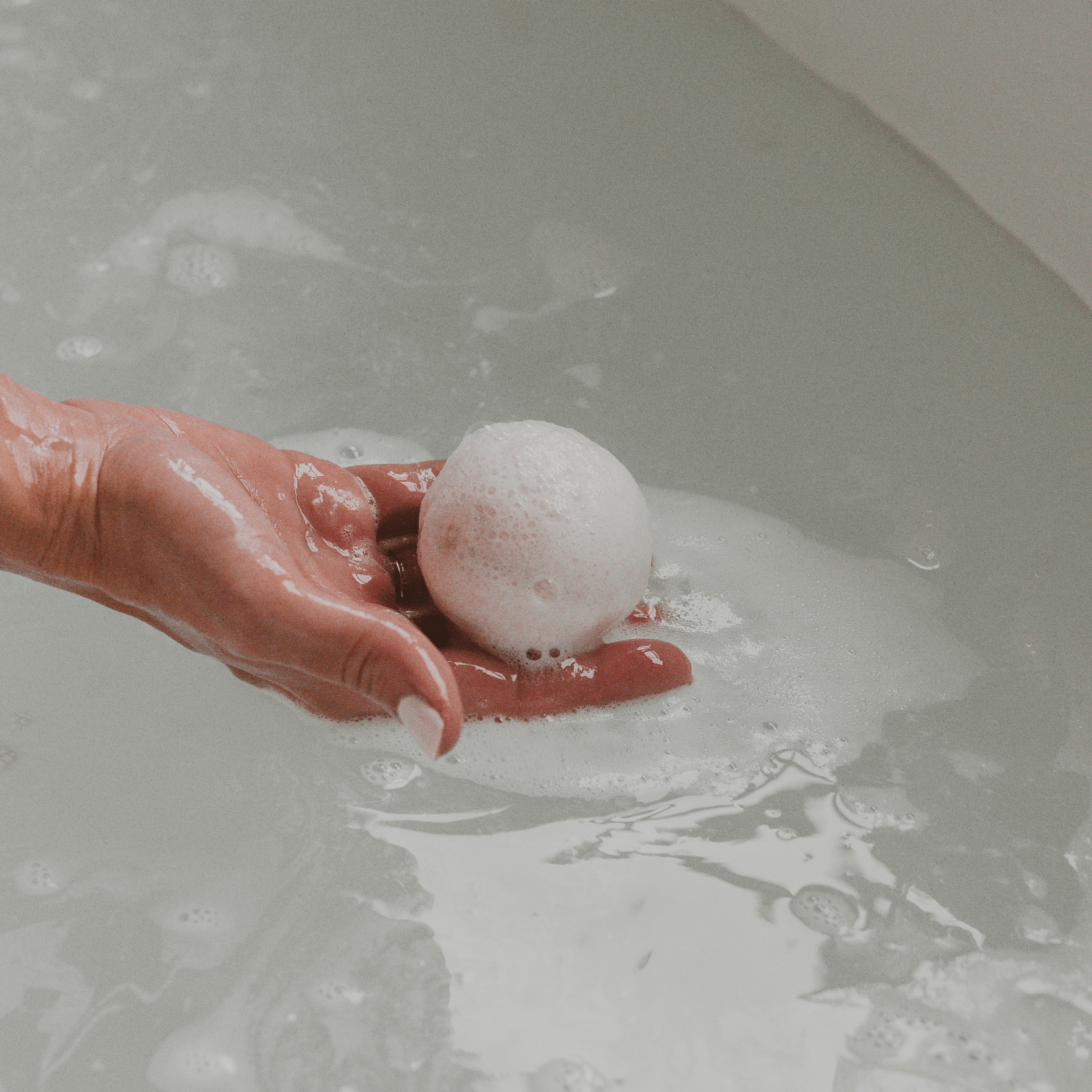Restore and Renew White Eucalyptus 4.6 oz Bath Bomb in - Bath Bomb photo