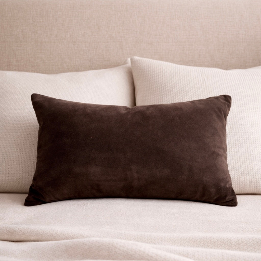 Hardin Velvet Lumbar Pillow Cover in - photo