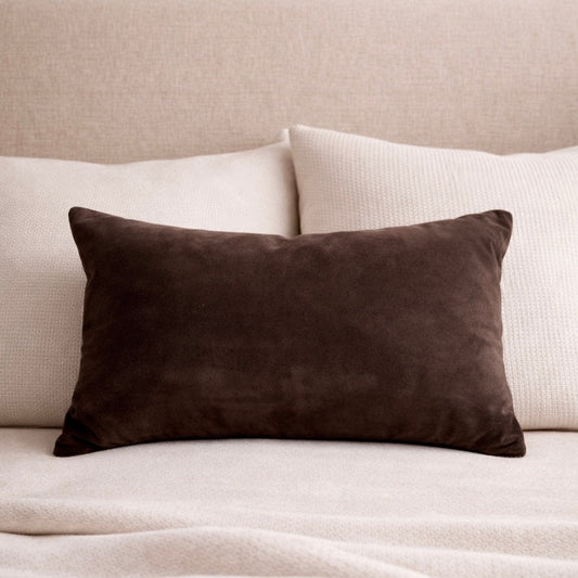 Hardin Velvet Lumbar Pillow Cover in - photo
