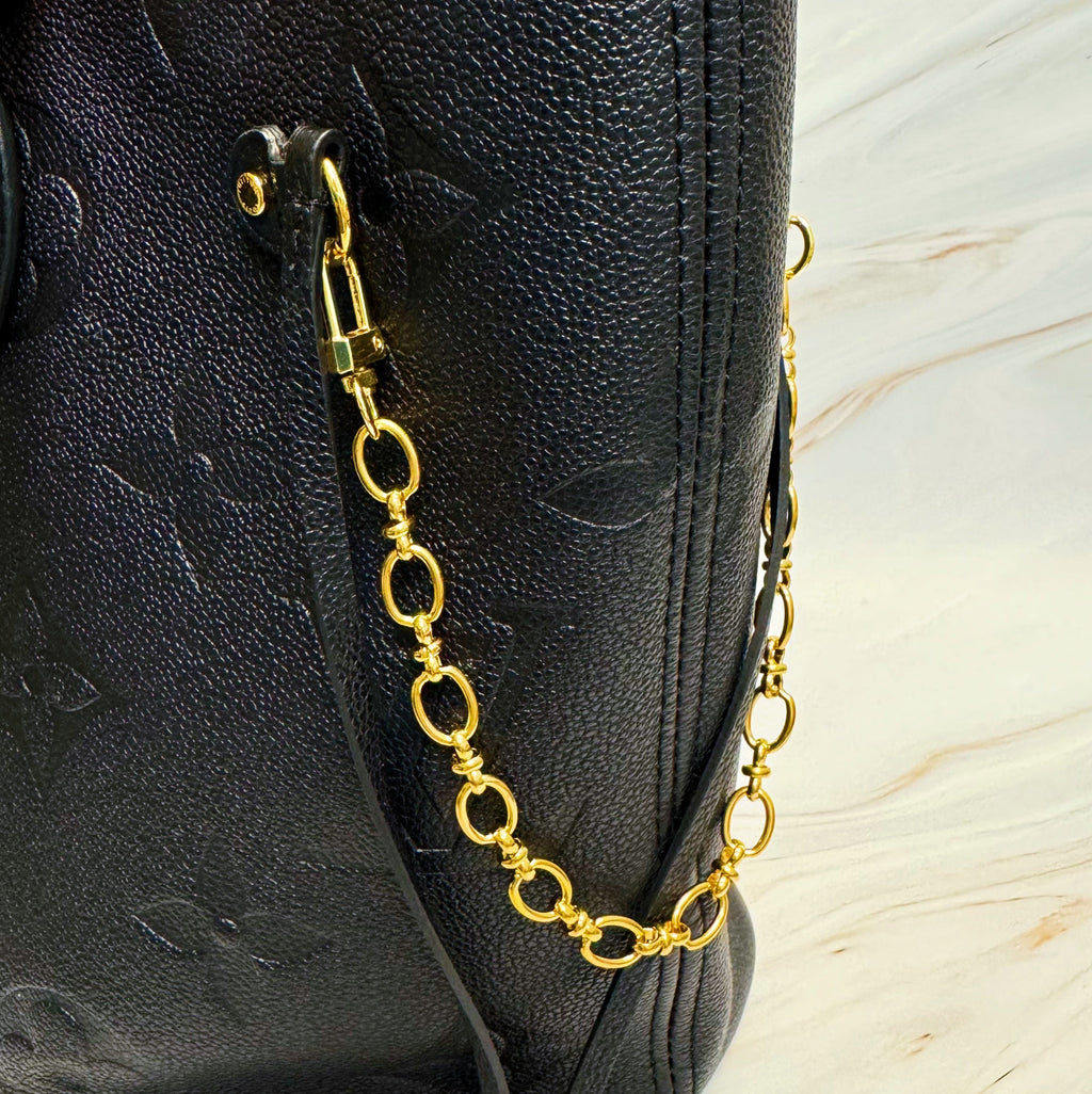 Noble Chic Chain Phone Wrist Lanyard in - Jewelry photo