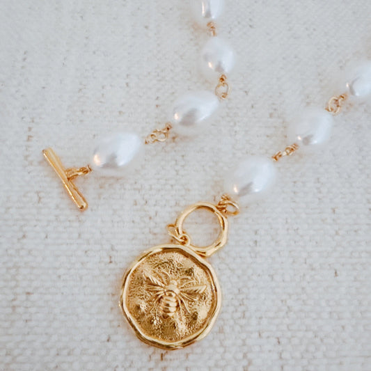 Golden Bee Baroque Necklace in - Jewelry photo