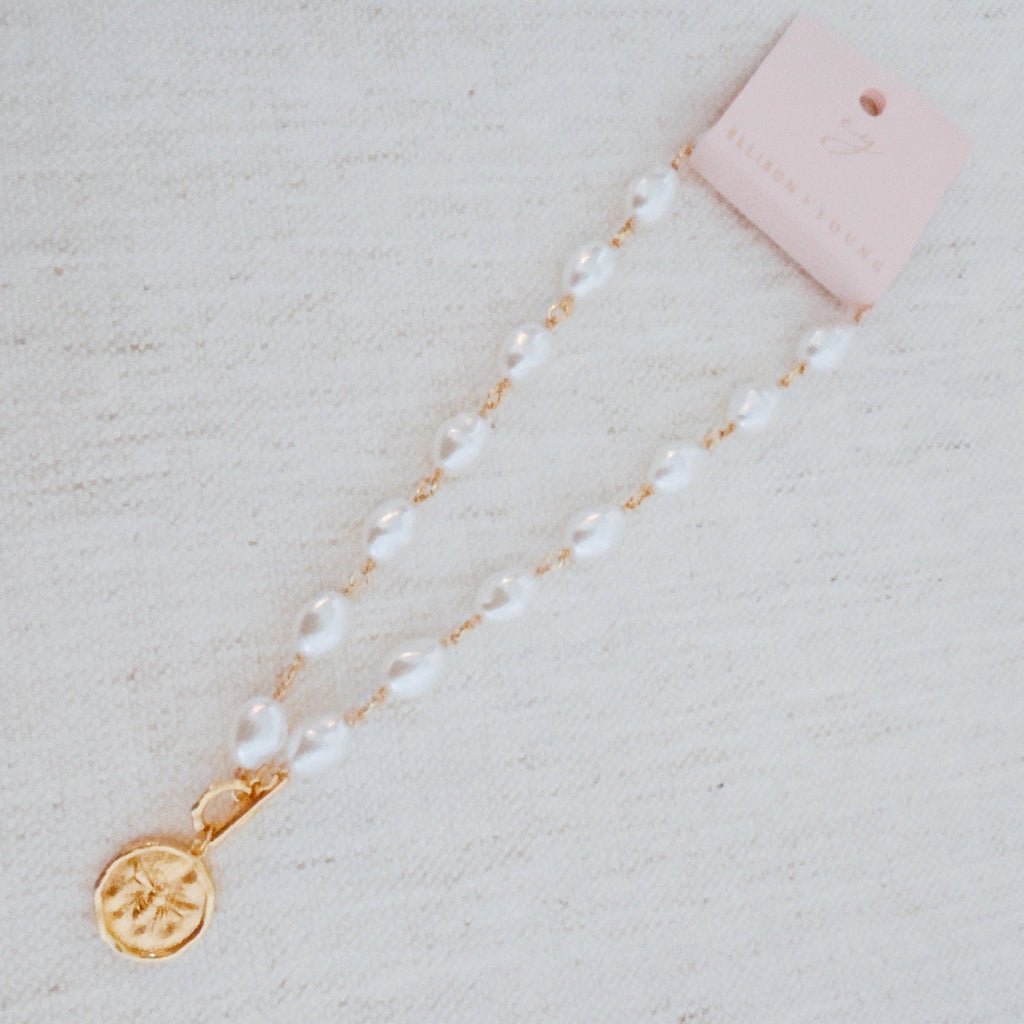 Golden Bee Baroque Necklace in - Jewelry photo