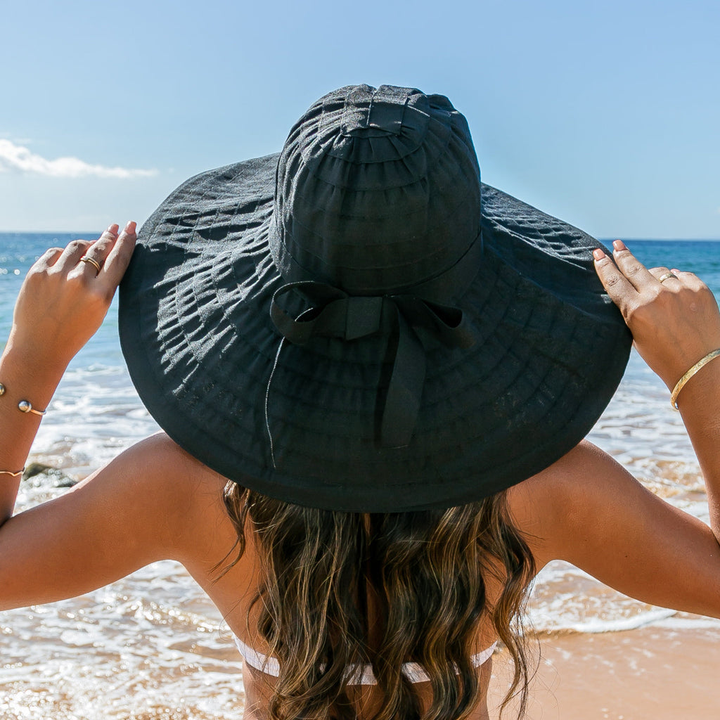 Classic Bow Accent Sunhat in Black - photo