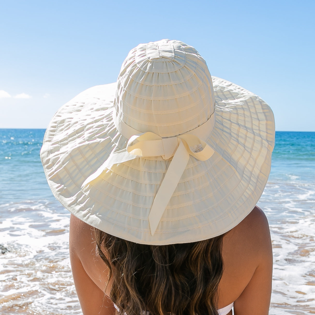 Classic Bow Accent Sunhat in Cream - photo