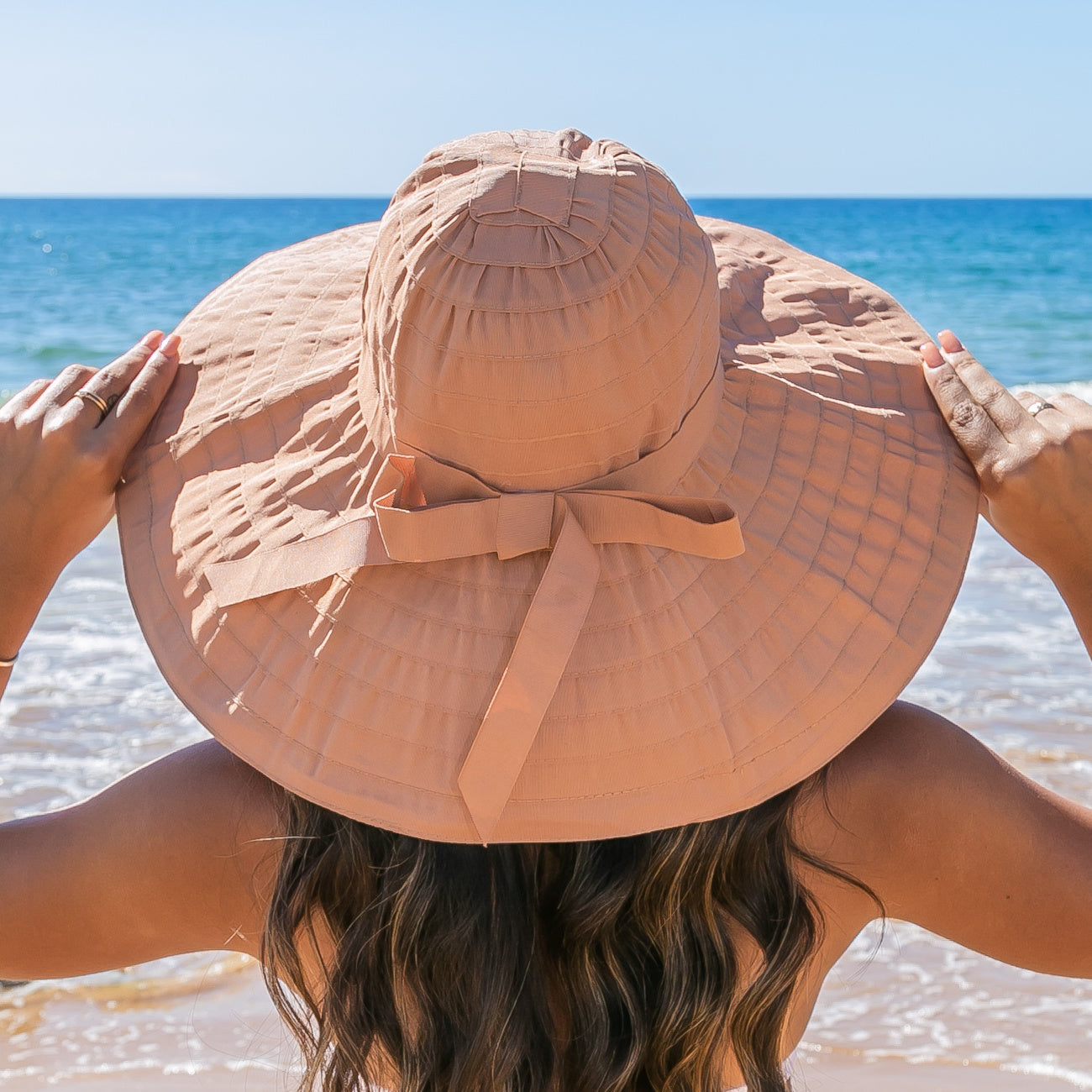 Classic Bow Accent Sunhat in Khaki - photo