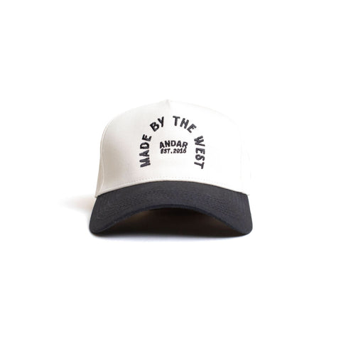 The Horseshoe Hat in Black - Goods photo