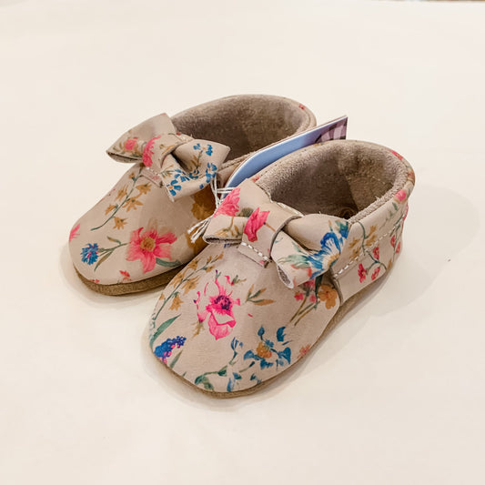 Floral Bow Moccasins in - photo