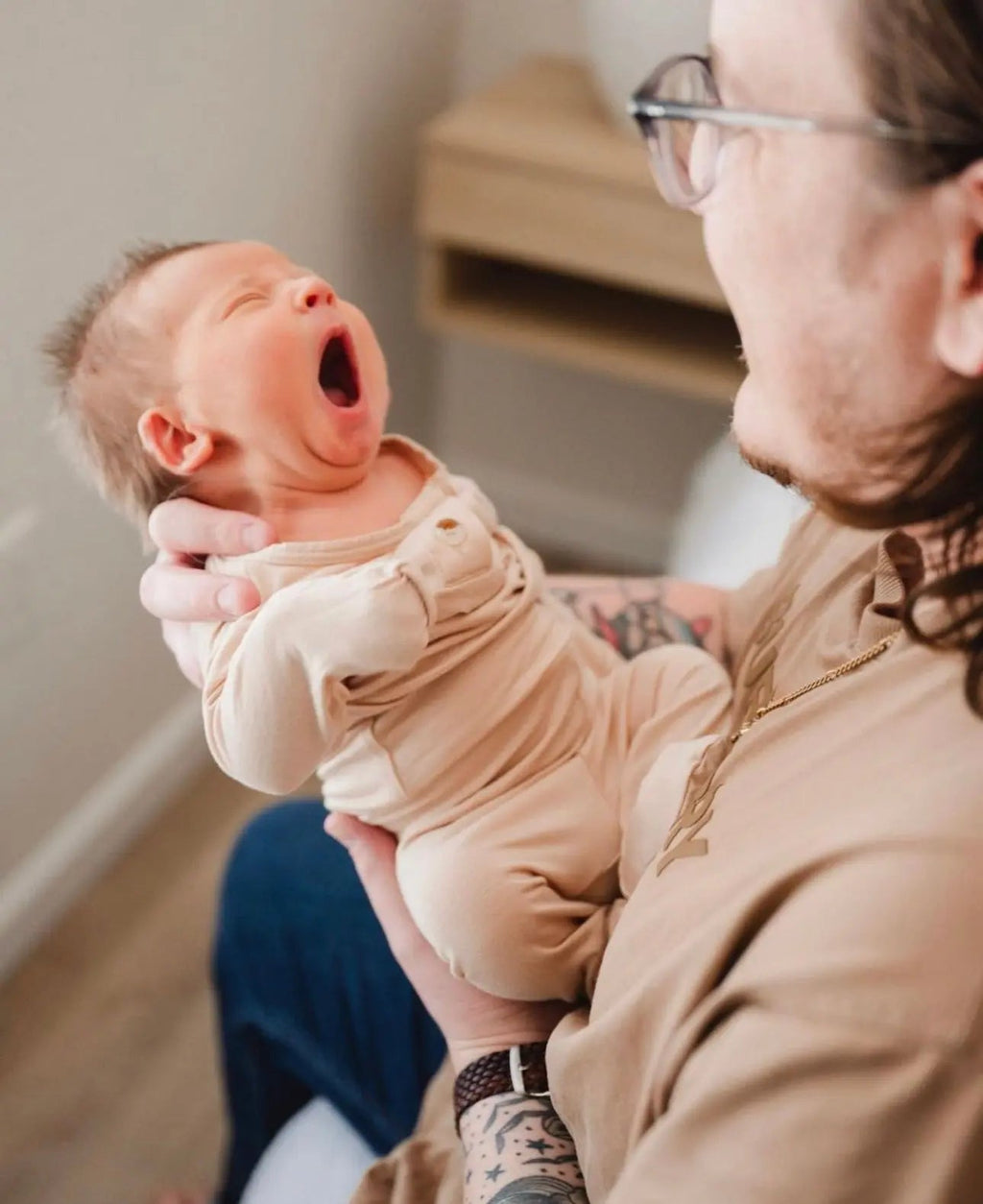 Top and Bottom Outfit Set Gender-Neutral Newborn Clothes - Sand in - Onesies photo