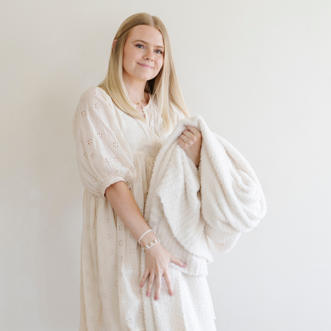 BAMBONI® THROW BLANKETS in Ivory - Throw Blanket photo