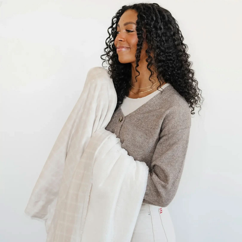 MINKY/LUSH THROW BLANKETS