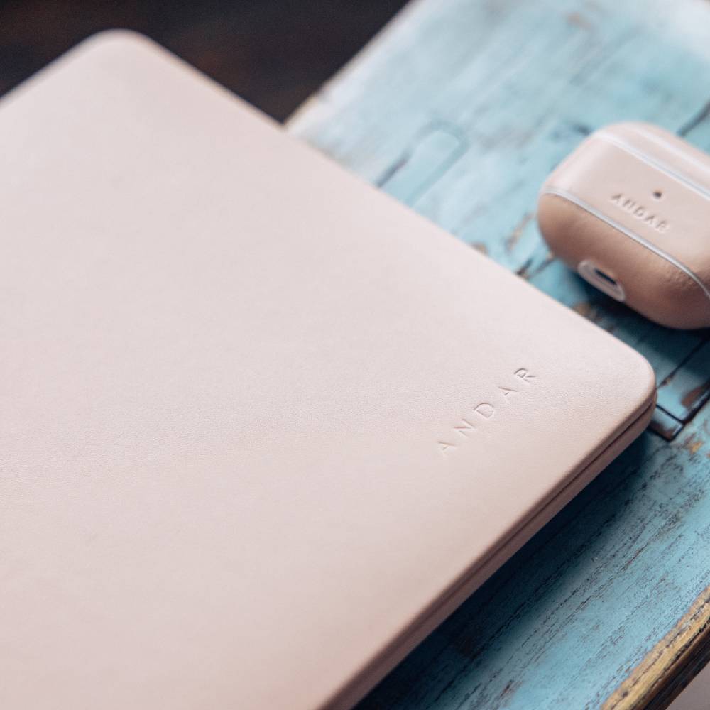 The Helm in - Cases photo