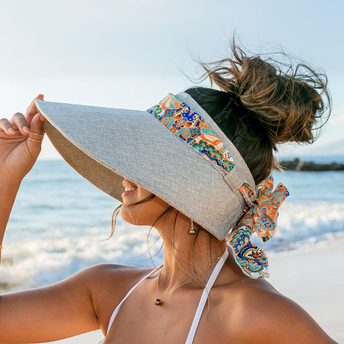 Scarf Accent Visor - Gray