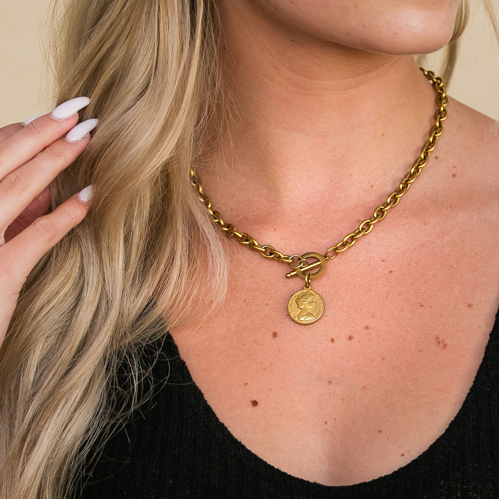 Coin Accent Chain Necklace in - photo