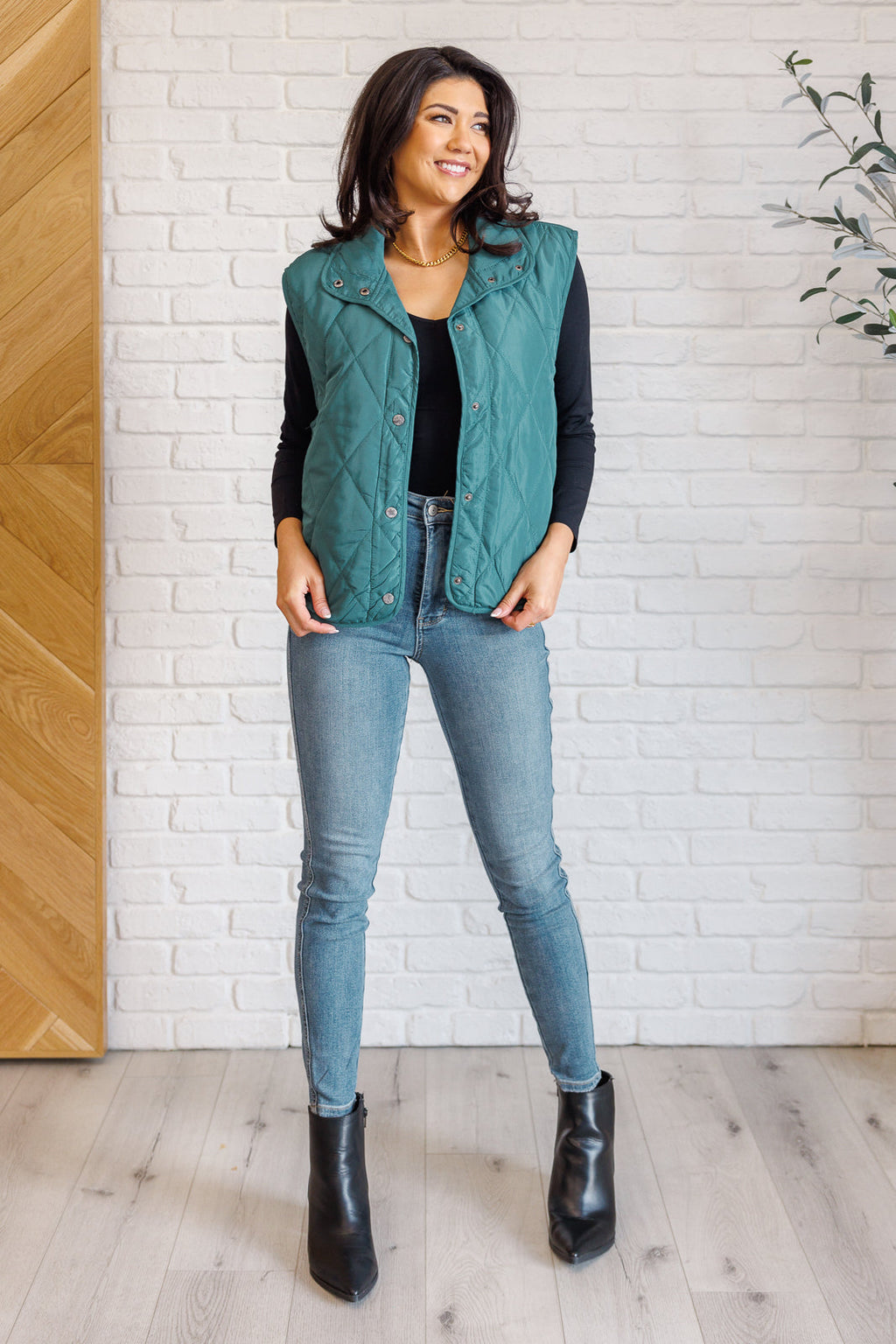 Layering Queen Quilted Puffer Vest in Hunter Green in - Layers photo