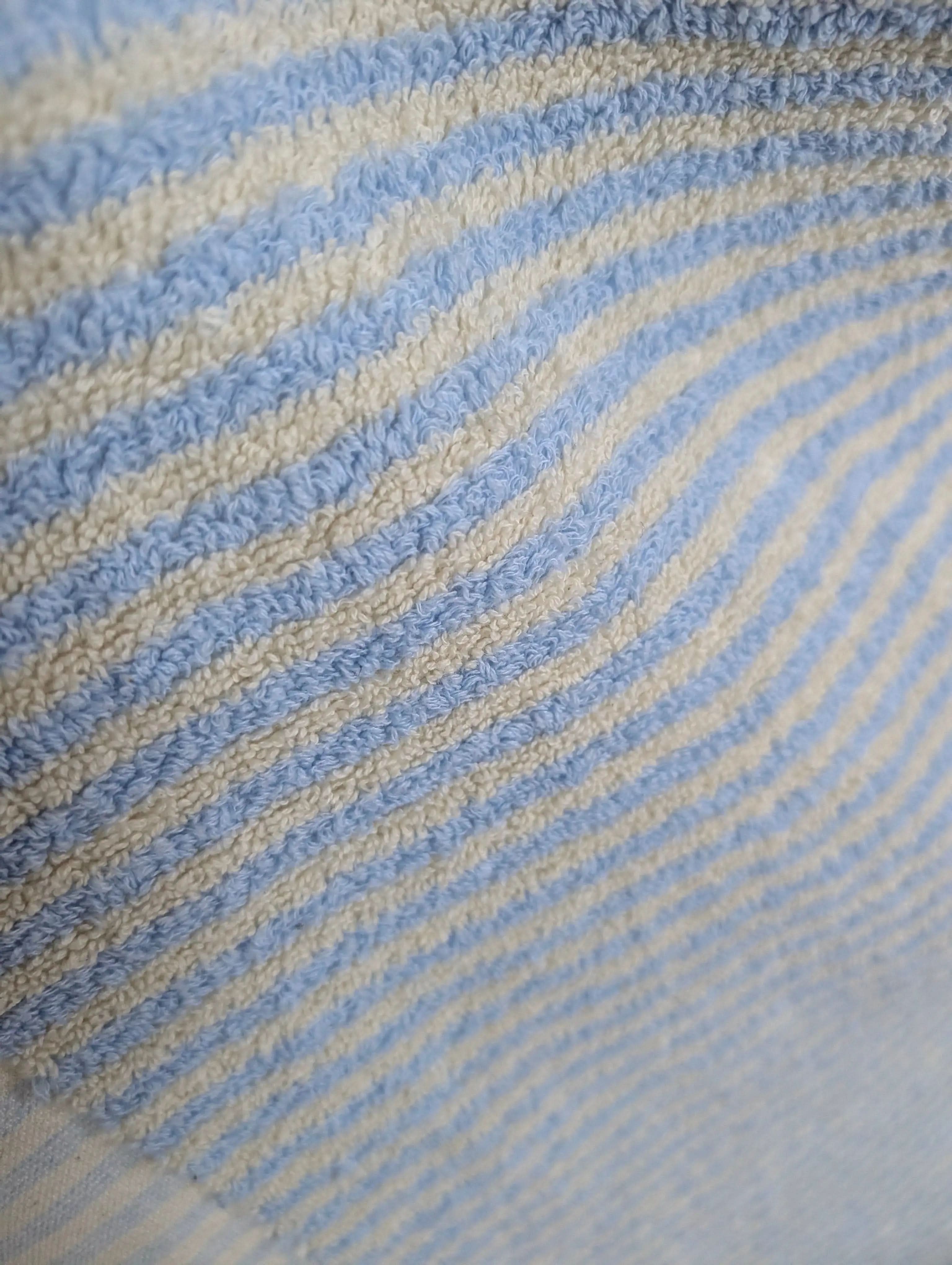 Linea Collection – Oversized Turkish Cotton Bath Towel with Tonal Stripes and Tassels - SwagglyLife Home & Fashion