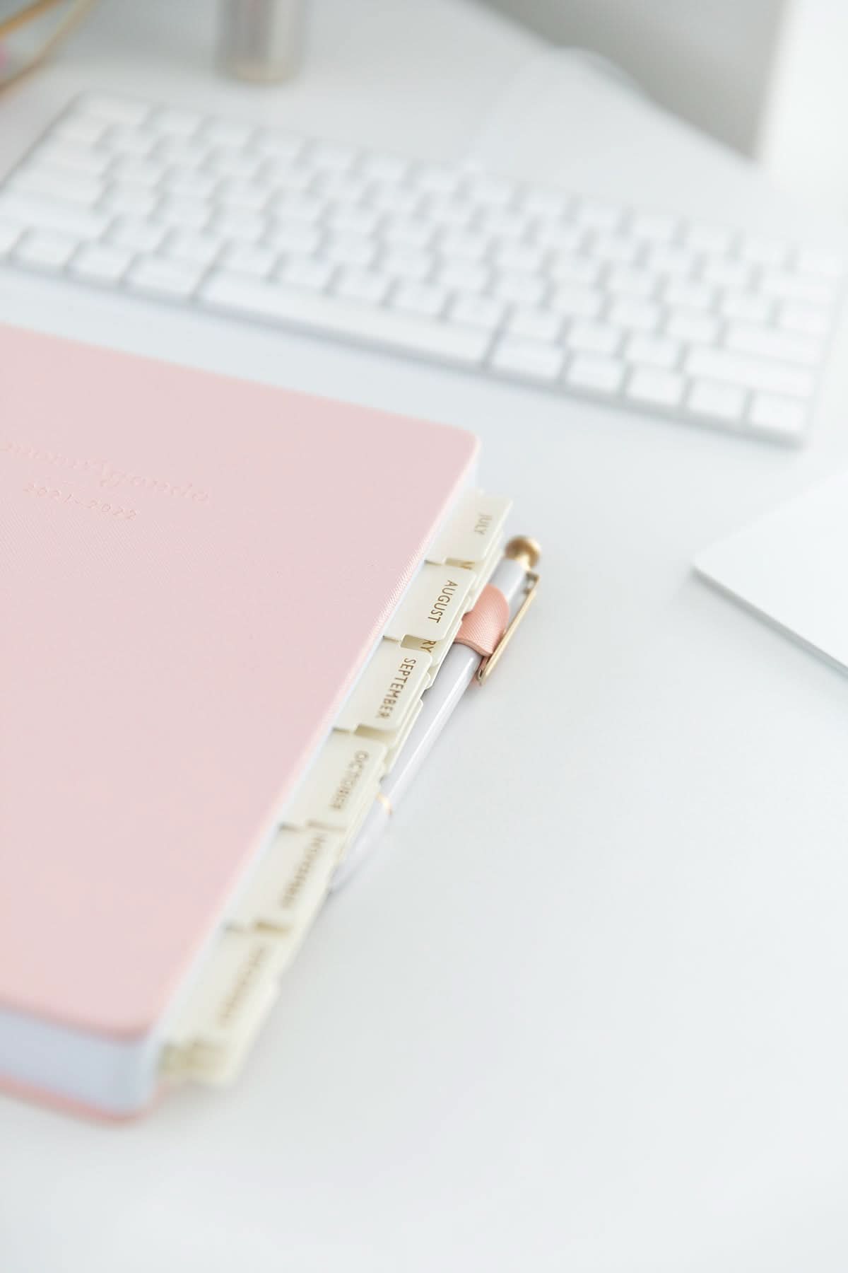 Adhesive Tabs in - retail photo