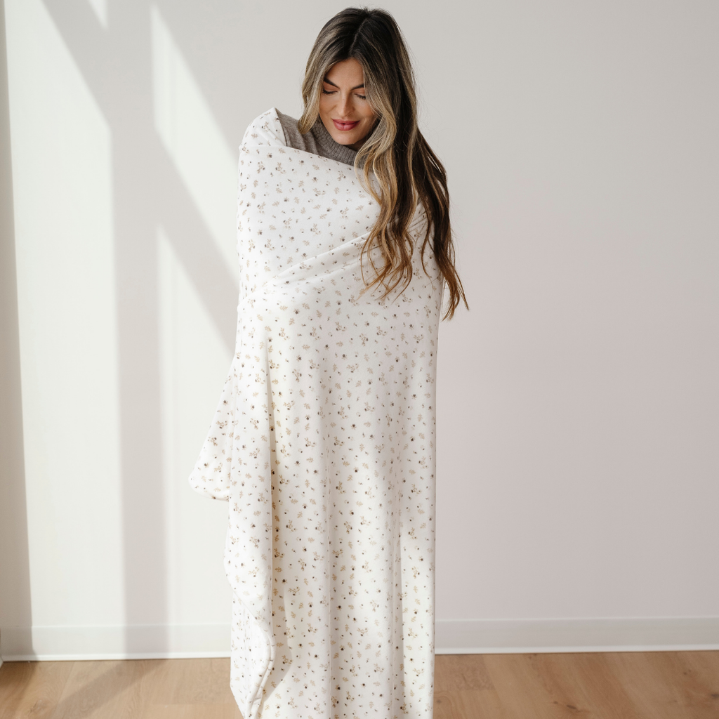MINKY STRETCH XL THROW BLANKETS in Posy - photo