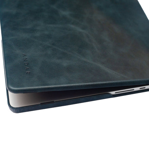 The Helm in Navy - Cases photo