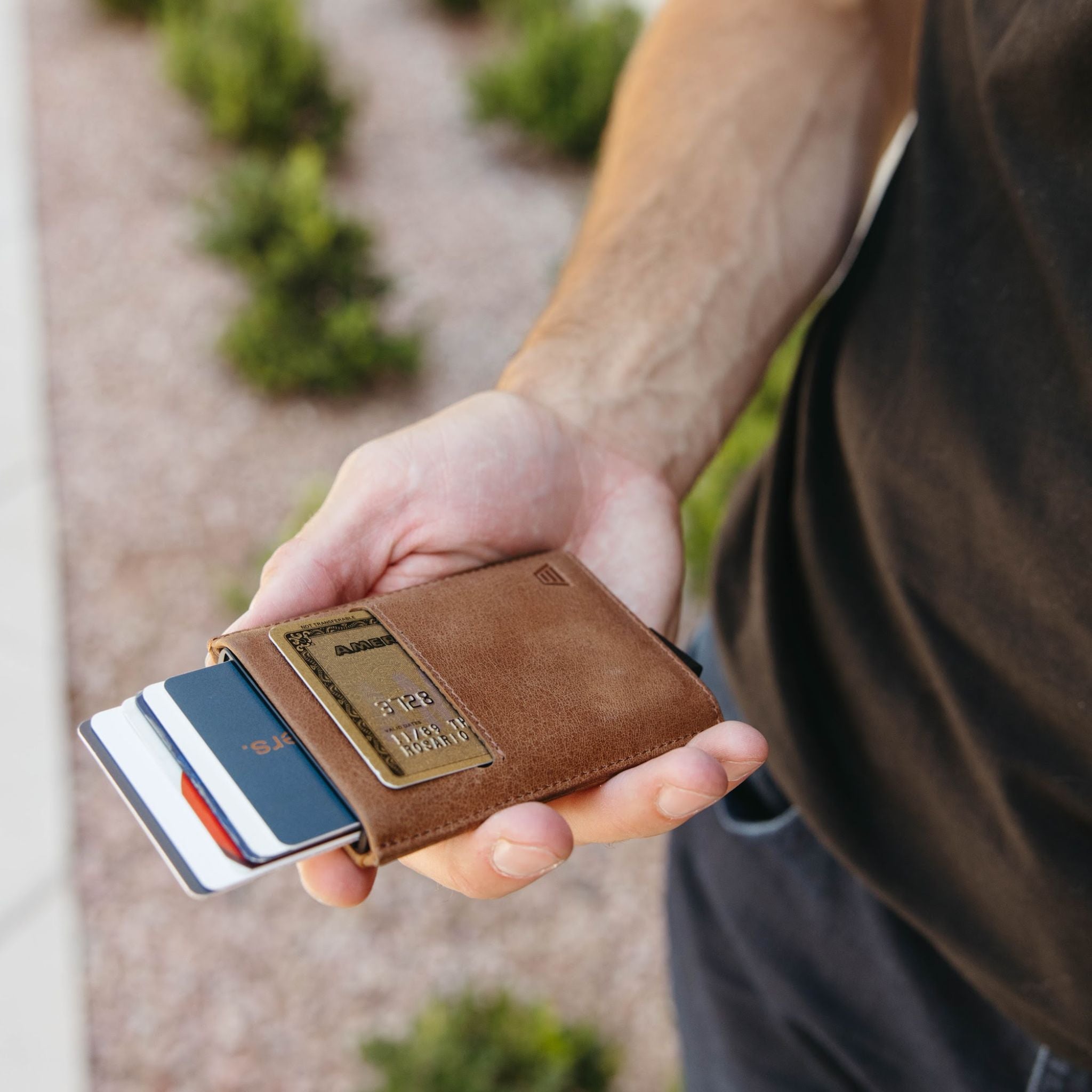 Andar The Pilot in - Wallets photo