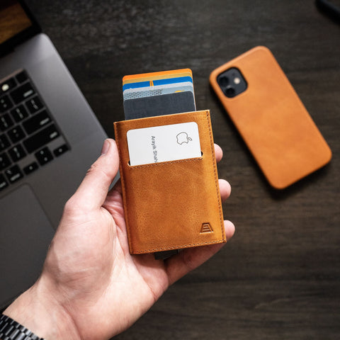Andar The Pilot in - Wallets photo