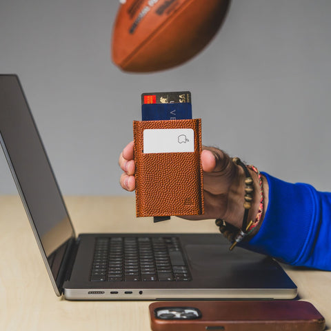 Andar The Pilot in - Wallets photo