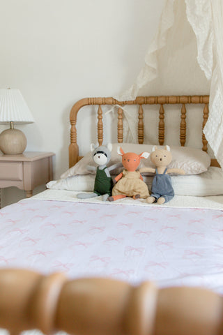 Ribbon Bow Crib Quilted Blanket
