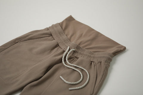 ELLE || ORGANIC COTTON MATERNITY JOGGER in - photo