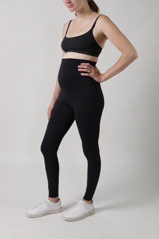 VAALIA™ Everyday Comfort Hi-Rise Maternity Legging in - photo