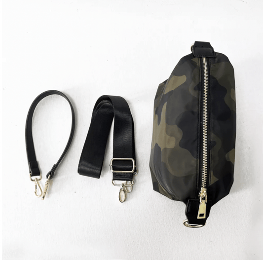Everly Crossbody in - Bags photo