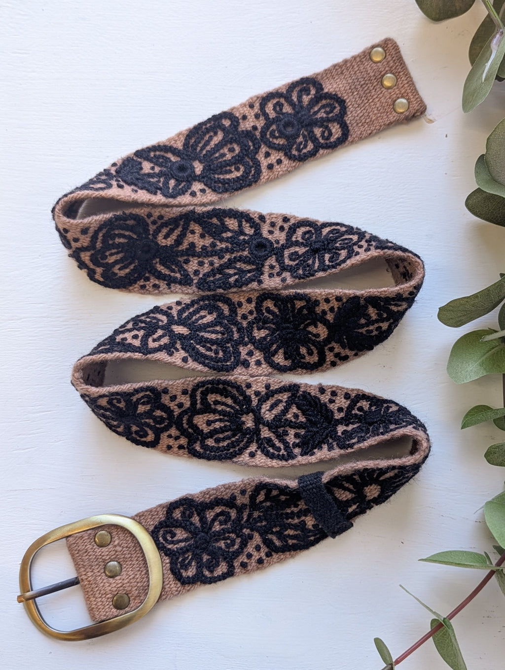 Sombra Rosa Embroidered Belt in L - belt photo