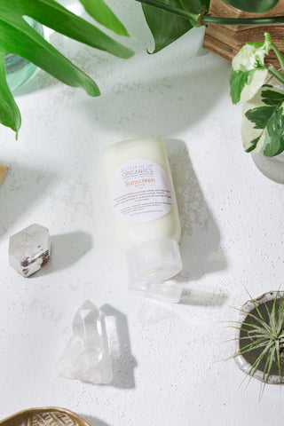 Natural Organic Sunscreen / Safe Sunscreen / Non-Nano Zinc Oxide Sunscreen / Sun Protection / Butter Me Up Organics in - Body photo