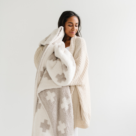 DOUBLE-LAYER BAMBONI® THROW BLANKETS in - photo