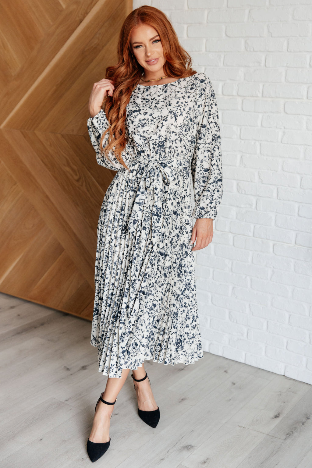 Tea Time Pleated Dress in - Dresses photo